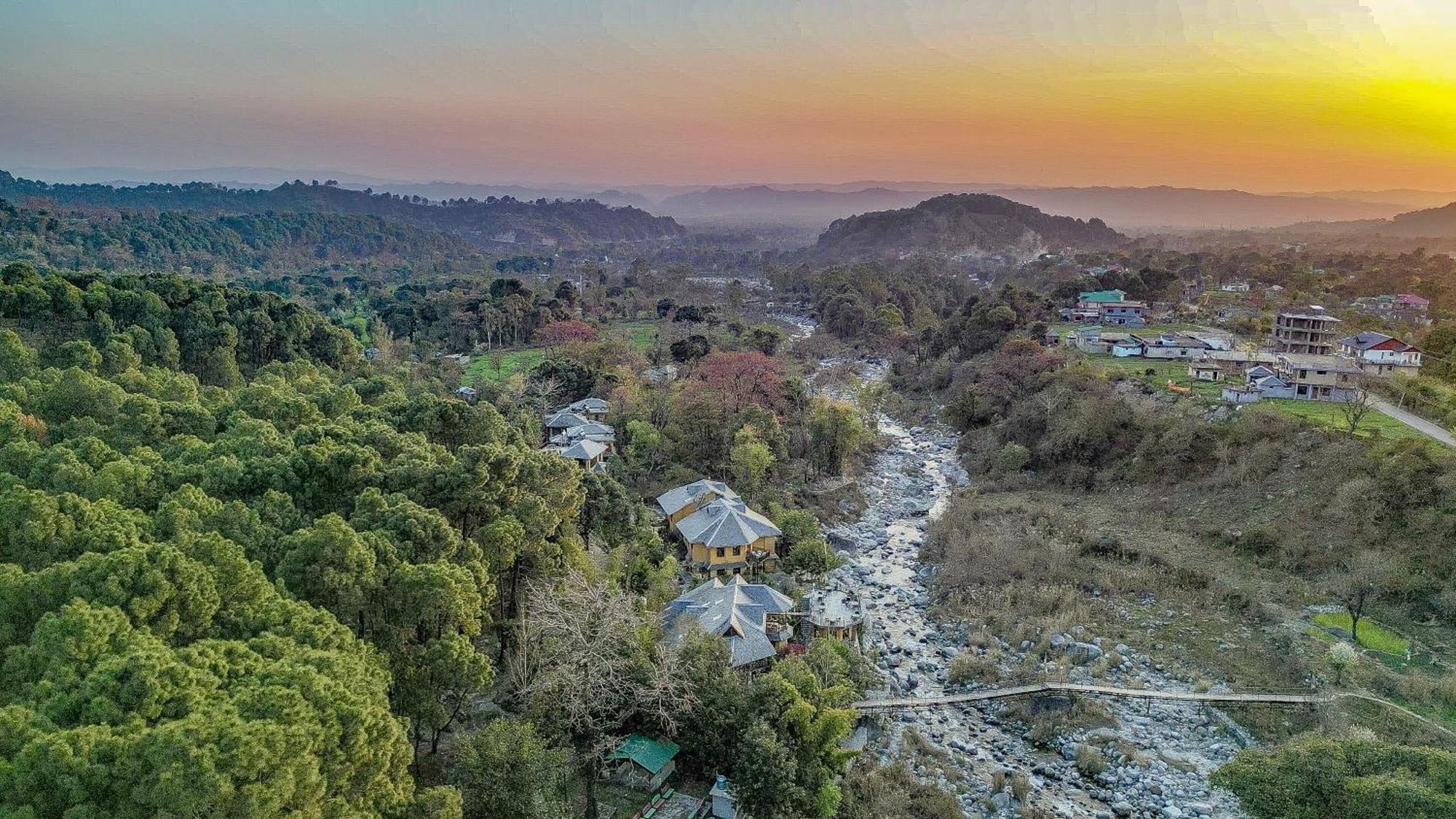 Prakriti Aalay - Riverside Mountain View Boutique Eco Resort Dharamshala Eksteriør bilde